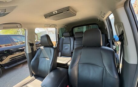 Toyota Land Cruiser Prado 150 рестайлинг 2, 2012 год, 2 600 000 рублей, 11 фотография