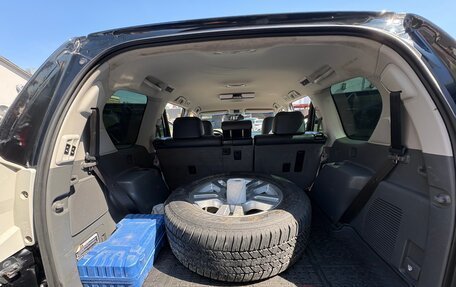 Toyota Land Cruiser Prado 150 рестайлинг 2, 2012 год, 2 600 000 рублей, 23 фотография