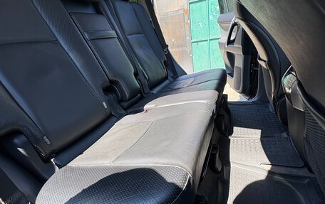 Toyota Land Cruiser Prado 150 рестайлинг 2, 2012 год, 2 600 000 рублей, 27 фотография