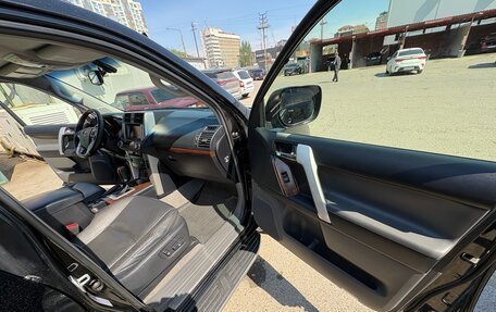 Toyota Land Cruiser Prado 150 рестайлинг 2, 2012 год, 2 600 000 рублей, 30 фотография