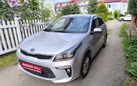 KIA Rio IV, 2017 год, 1 250 000 рублей, 2 фотография