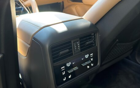 Porsche Cayenne III, 2023 год, 12 000 000 рублей, 10 фотография