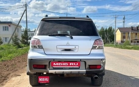 Mitsubishi Outlander III рестайлинг 3, 2005 год, 666 666 рублей, 6 фотография