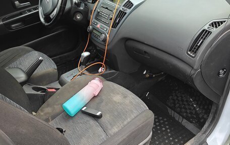 KIA cee'd I рестайлинг, 2009 год, 685 000 рублей, 12 фотография