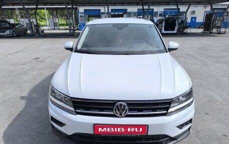 Volkswagen Tiguan II, 2020 год, 2 750 000 рублей, 1 фотография