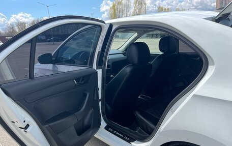Skoda Rapid I, 2017 год, 830 000 рублей, 24 фотография