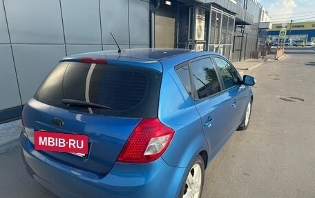KIA cee'd I рестайлинг, 2010 год, 700 000 рублей, 6 фотография