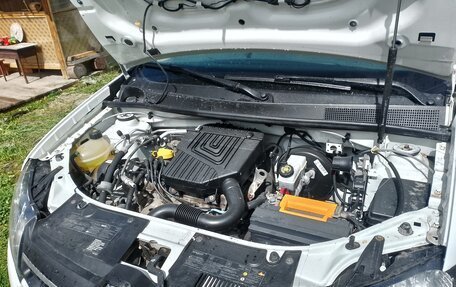 Renault Logan II, 2014 год, 675 000 рублей, 4 фотография