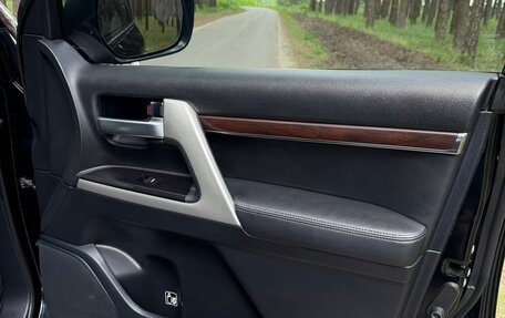 Toyota Land Cruiser 200, 2016 год, 5 900 000 рублей, 10 фотография