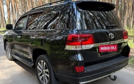 Toyota Land Cruiser 200, 2016 год, 5 900 000 рублей, 4 фотография
