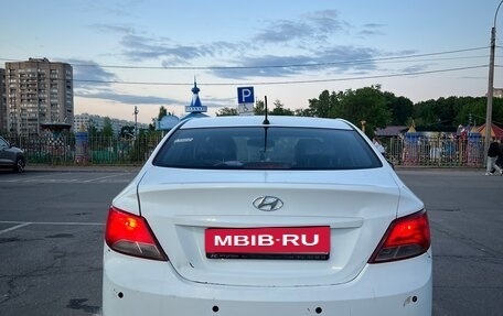 Hyundai Solaris II рестайлинг, 2015 год, 420 000 рублей, 5 фотография