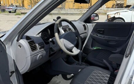 Hyundai Accent II, 2005 год, 318 000 рублей, 2 фотография