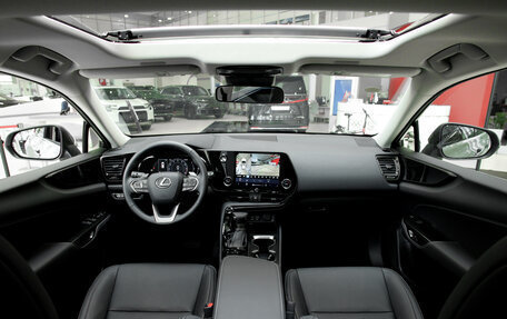 Lexus NX, 2025 год, 6 590 000 рублей, 9 фотография