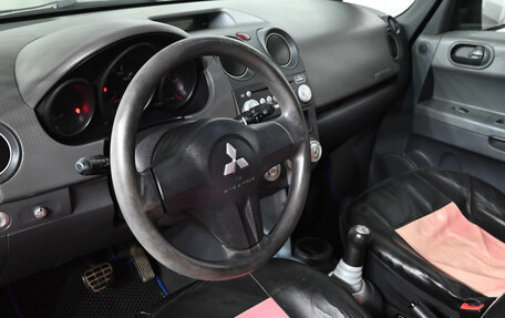 Mitsubishi Colt VI рестайлинг, 2005 год, 320 000 рублей, 16 фотография