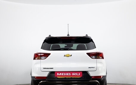 Chevrolet TrailBlazer, 2021 год, 2 249 000 рублей, 6 фотография