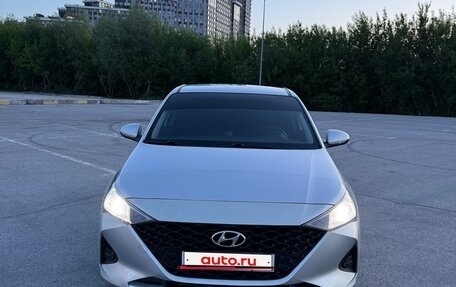 Hyundai Solaris II рестайлинг, 2021 год, 1 320 000 рублей, 1 фотография