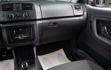 Skoda Fabia II, 2013 год, 549 000 рублей, 10 фотография