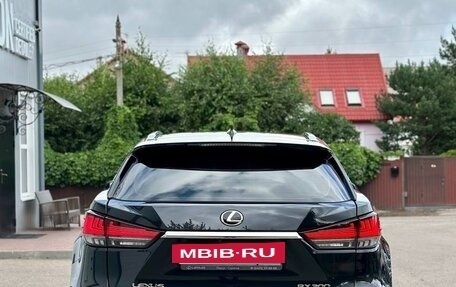 Lexus RX IV рестайлинг, 2019 год, 4 600 000 рублей, 8 фотография