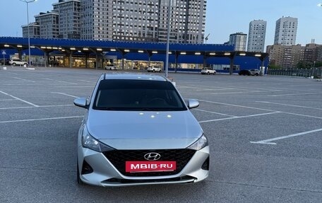 Hyundai Solaris II рестайлинг, 2021 год, 1 320 000 рублей, 5 фотография