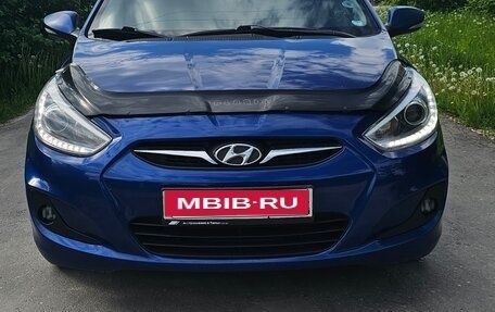 Hyundai Solaris II рестайлинг, 2013 год, 615 000 рублей, 1 фотография