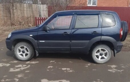 Chevrolet Niva I рестайлинг, 2011 год, 675 000 рублей, 6 фотография