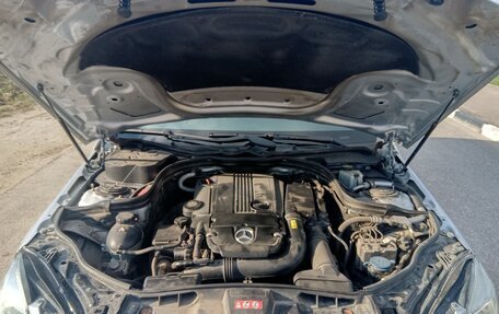 Mercedes-Benz E-Класс, 2010 год, 1 850 000 рублей, 7 фотография