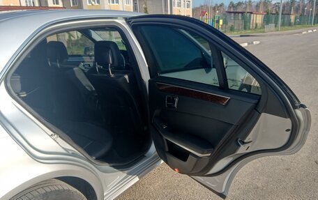 Mercedes-Benz E-Класс, 2010 год, 1 850 000 рублей, 21 фотография