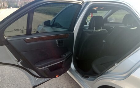 Mercedes-Benz E-Класс, 2010 год, 1 850 000 рублей, 19 фотография