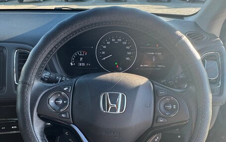 Honda Vezel, 2016 год, 1 850 000 рублей, 9 фотография