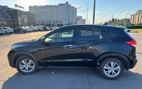 Honda Vezel, 2016 год, 1 850 000 рублей, 6 фотография
