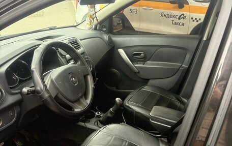 Renault Logan II, 2018 год, 540 000 рублей, 11 фотография