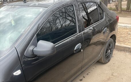 Renault Logan II, 2018 год, 540 000 рублей, 4 фотография
