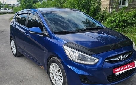 Hyundai Solaris II рестайлинг, 2013 год, 615 000 рублей, 6 фотография