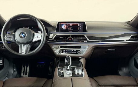 BMW 7 серия, 2019 год, 5 399 000 рублей, 15 фотография