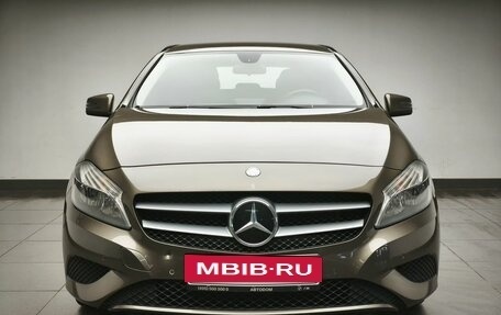 Mercedes-Benz A-Класс, 2013 год, 1 288 000 рублей, 2 фотография