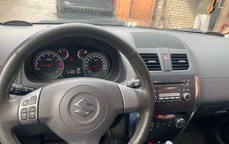 Suzuki SX4 II рестайлинг, 2010 год, 1 000 000 рублей, 5 фотография