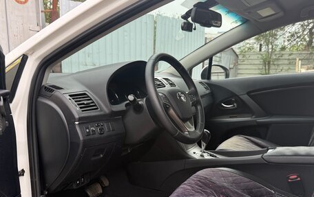 Toyota Avensis III рестайлинг, 2011 год, 1 450 000 рублей, 6 фотография