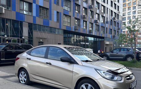 Hyundai Solaris II рестайлинг, 2014 год, 750 000 рублей, 3 фотография