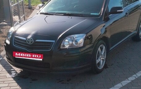 Toyota Avensis III рестайлинг, 2008 год, 675 000 рублей, 2 фотография