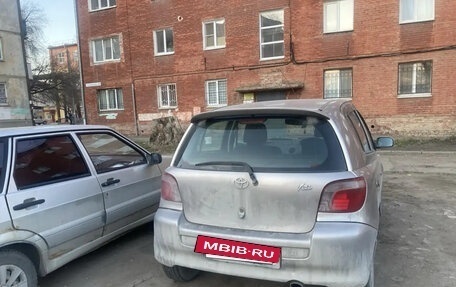 Toyota Vitz, 2001 год, 400 000 рублей, 3 фотография