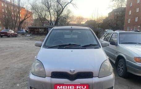 Toyota Vitz, 2001 год, 400 000 рублей, 4 фотография