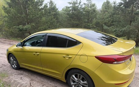 Hyundai Elantra VI рестайлинг, 2016 год, 1 400 000 рублей, 4 фотография