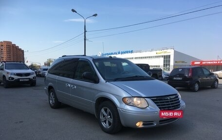 Chrysler Town & Country IV, 2005 год, 845 000 рублей, 3 фотография