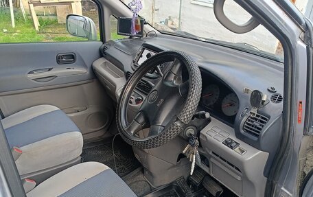 Nissan Serena II, 2000 год, 400 000 рублей, 4 фотография