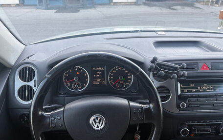 Volkswagen Tiguan I, 2010 год, 980 000 рублей, 2 фотография