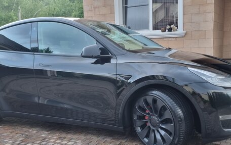 Tesla Model Y I, 2020 год, 4 000 000 рублей, 9 фотография