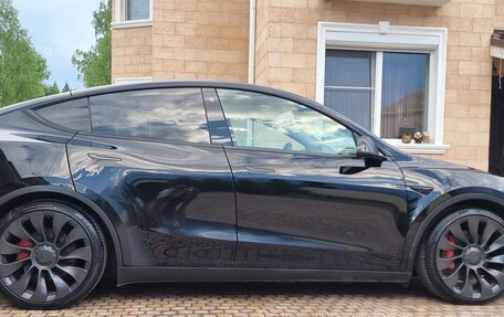 Tesla Model Y I, 2020 год, 4 000 000 рублей, 7 фотография