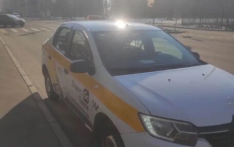 Renault Logan II, 2019 год, 400 000 рублей, 3 фотография