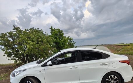 Hyundai Solaris II рестайлинг, 2017 год, 1 255 000 рублей, 6 фотография