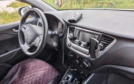 Hyundai Solaris II рестайлинг, 2017 год, 1 255 000 рублей, 9 фотография